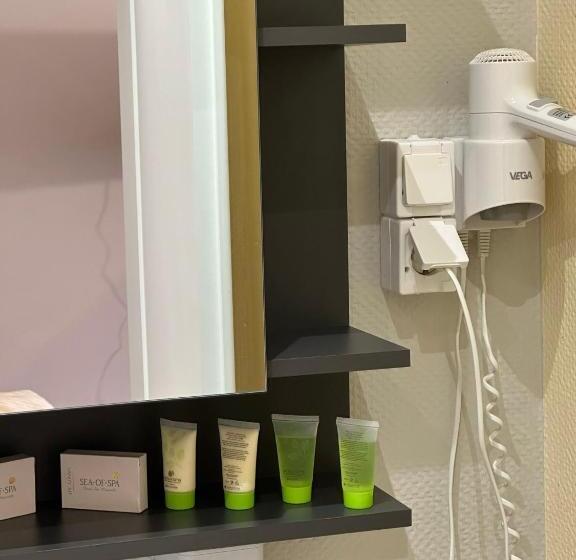 Номер Стандарт, Gästehaus Lietzow & Störtebeker Camp