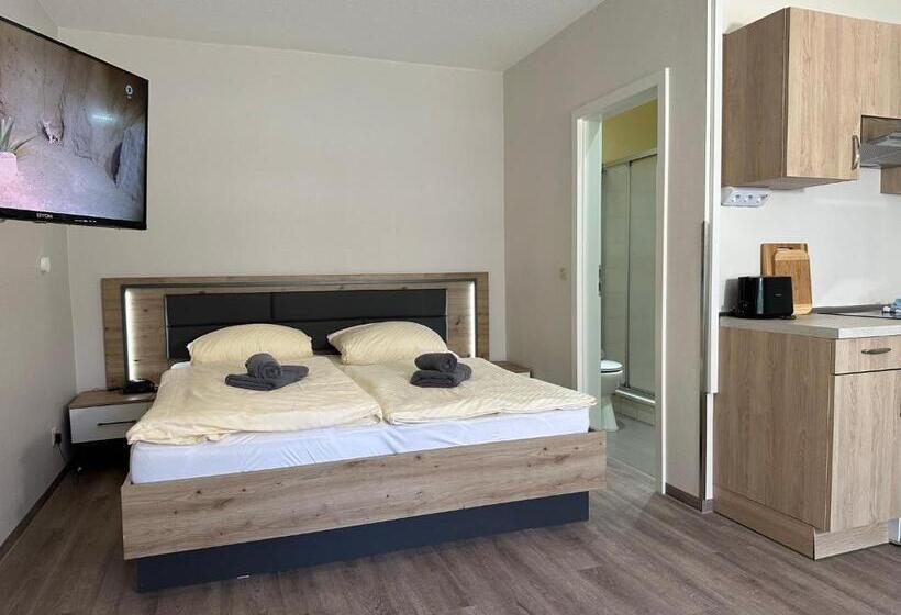 Номер Стандарт, Gästehaus Lietzow & Störtebeker Camp