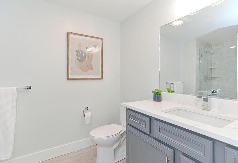 סוויטת דלוקס נוף לים, Harbourtown Suites On Plymouth Harbor