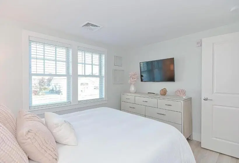 オーシャンビューデラックススイート, Harbourtown Suites On Plymouth Harbor