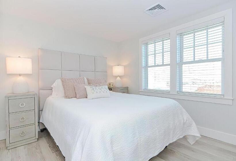 סוויטת דלוקס נוף לים, Harbourtown Suites On Plymouth Harbor