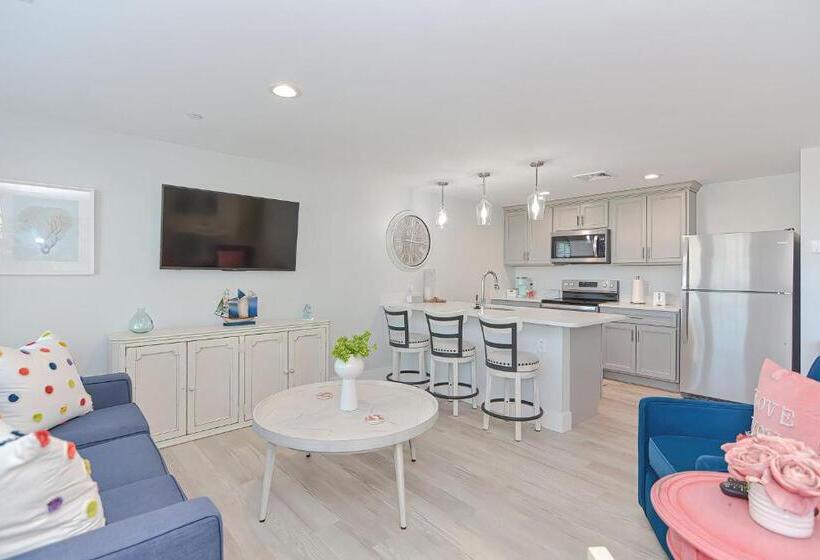 סוויטת דלוקס נוף לים, Harbourtown Suites On Plymouth Harbor