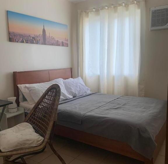 اتاق لوکس, Downtown Davao City 2 Br Condo With Pool And Gym