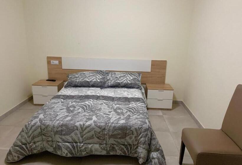 Номер Стандарт, La Villa Hostal