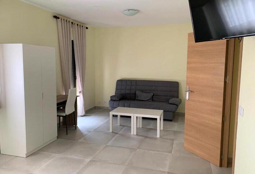Номер Стандарт, La Villa Hostal