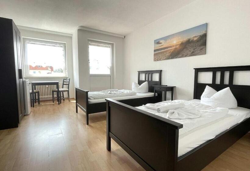 Апартаменты 2 Спальни, Sad161 Gut Geschnittene Monteurwohnung Mit Balkon