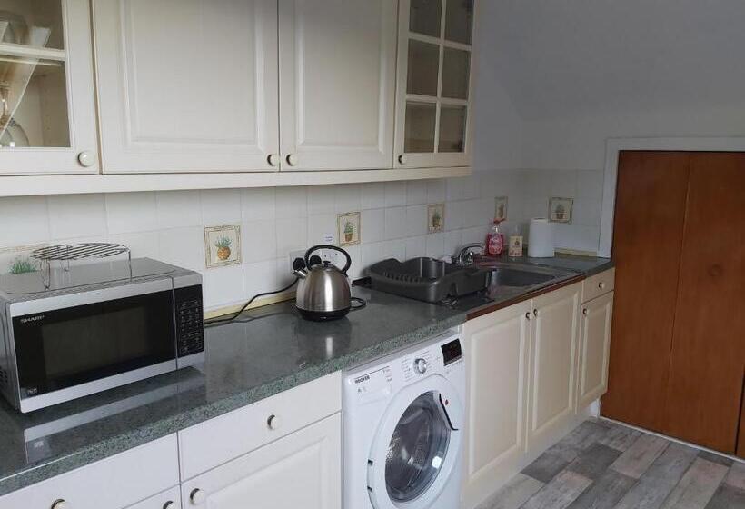 חדר סטנדרט, Kirkhouse