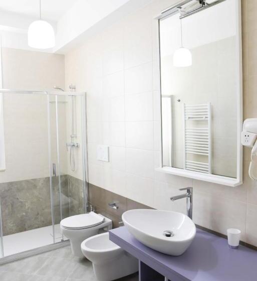 标准三人间, La Casa Del Gabbo