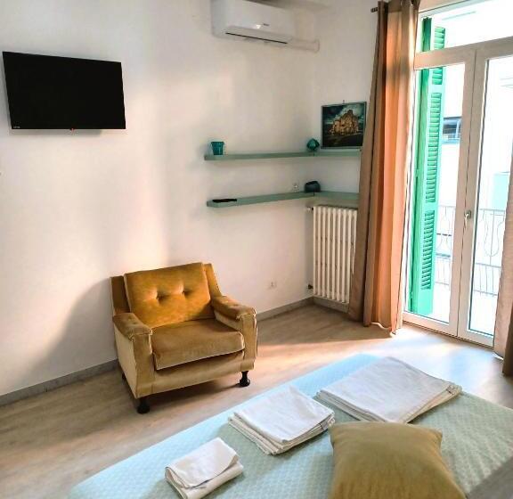 高级大房间, La Casa Del Gabbo