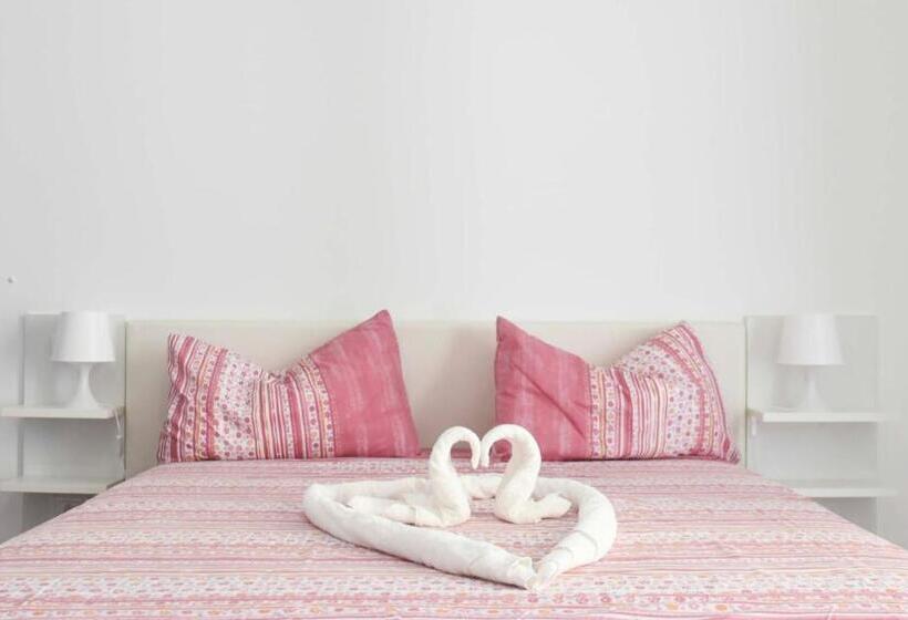 标准三人间, La Casa Del Gabbo