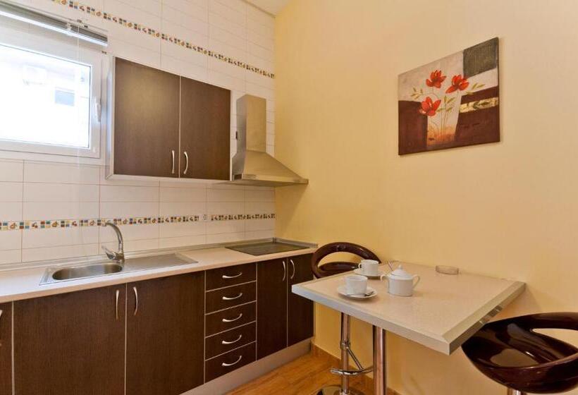 דירת פנטהאוז 1 חדרי שינה, Kasa