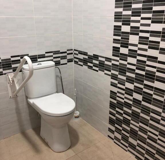 חדר סטנדרט מותאם לאדם עם מוגבלויות, Kasa