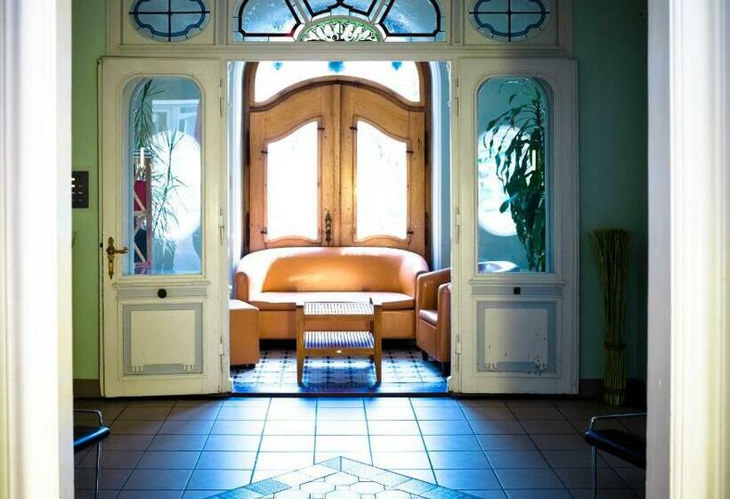 Номер Стандарт Четырехместный Совместный Санузел, Hi Youth Hostel Lindau