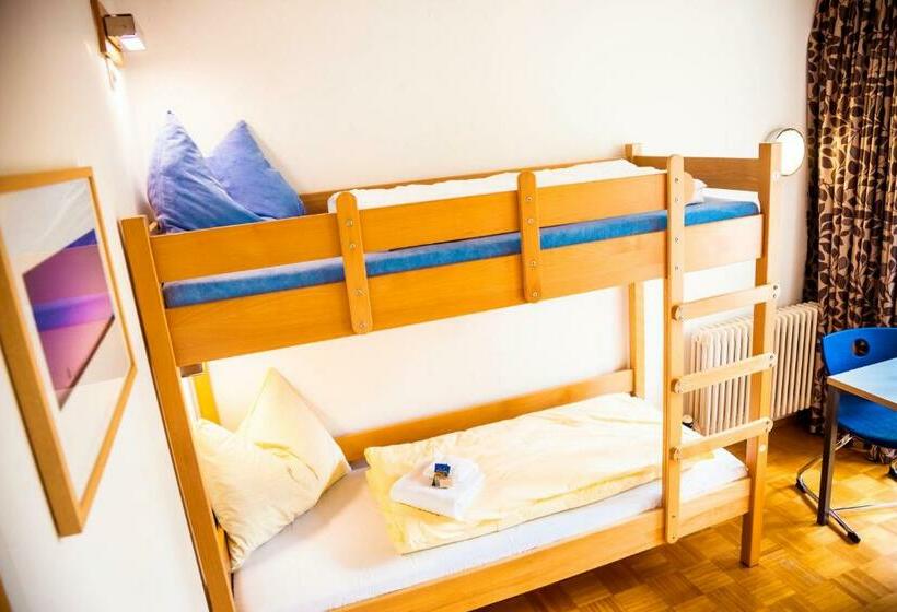 Номер Стандарт Четырехместный Совместный Санузел, Hi Youth Hostel Lindau