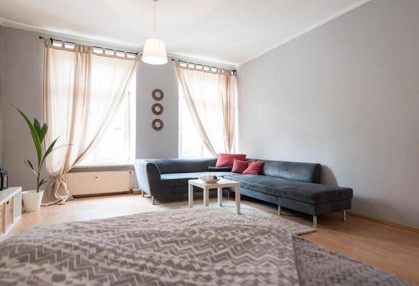 1ベッドルームアパートメント, Oskars Absteige