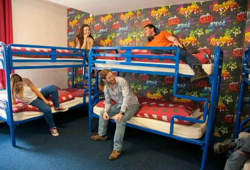 تختخواب در اتاق مشترک, Ashfield Hostel