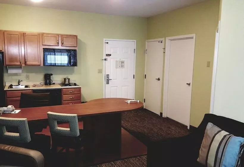 スイート, Candlewood Suites Oklahoma City Moore, An Ihg