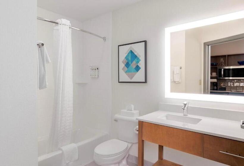 جناح لذوى الاحتياجات الخاصة, Candlewood Suites Oklahoma City Moore, An Ihg