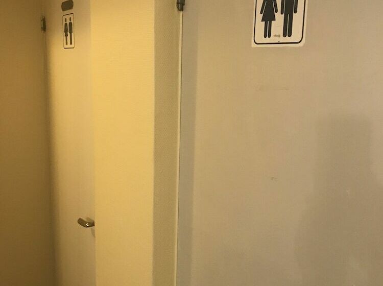 浴室共有ベーシックルーム, Gustaf Af Klint