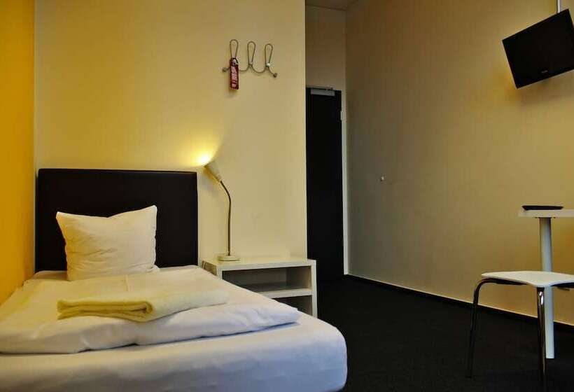 اتاق استاندارد یک نفره, Industriepalast Berlin