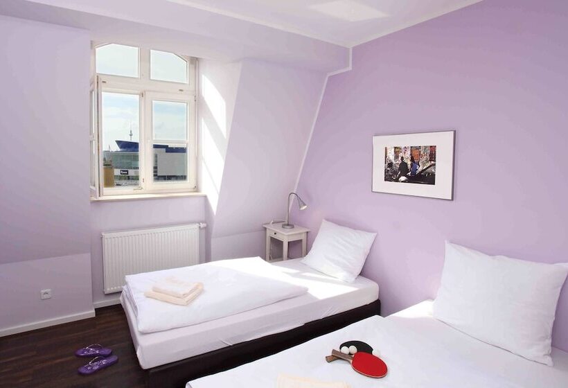 اتاق استاندارد, Industriepalast Berlin