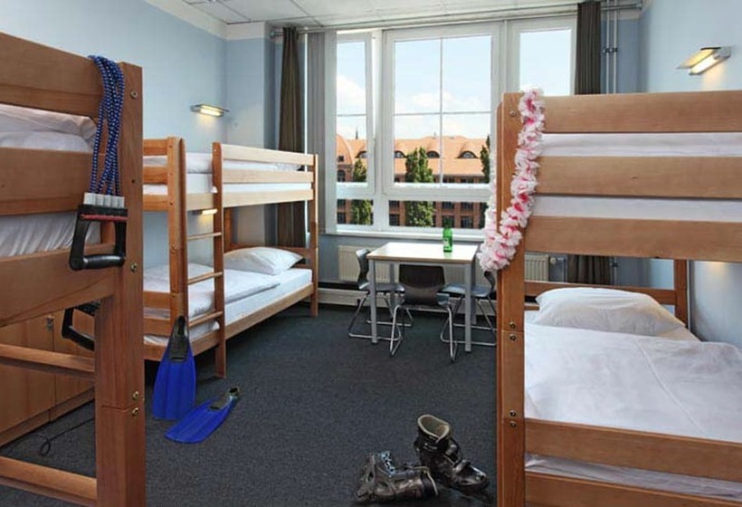 Bed in Shared Room with Shared Bathroom, Industriepalast Berlin