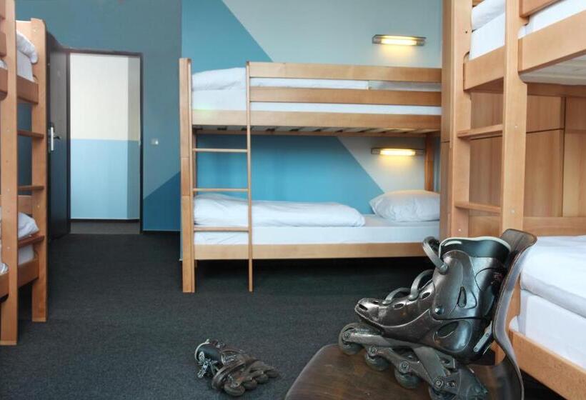 اتاق استاندارد چهار تخته, Industriepalast Berlin