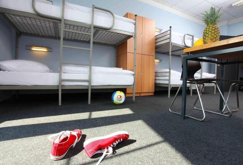 Bed in Shared Room with Shared Bathroom, Industriepalast Berlin