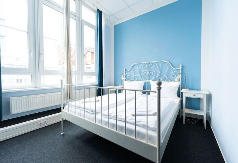 اتاق استاندارد, Industriepalast Berlin