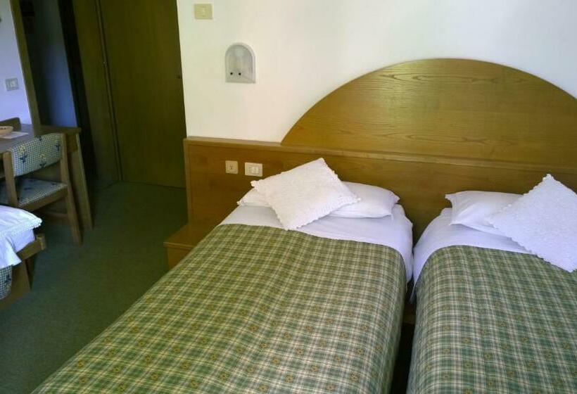 غرفة قياسية ثلاثية, La Felce Bed & Breakfast