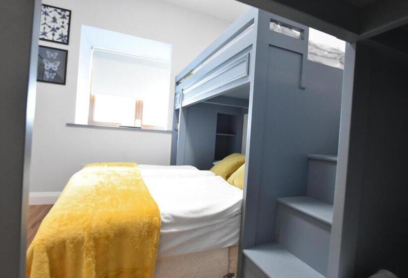 Семейный Номер, Lanigan S Accommodation