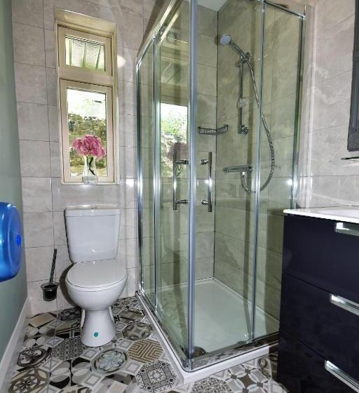 Апартаменты Deluxe 1 Спальня, Lanigan S Accommodation