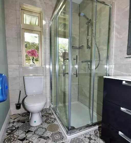 آپارتمان لوکس 1 خوابه, Lanigan S Accommodation