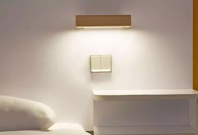 اتاق استاندارد سه نفره, Mister Bed Orleans Saran