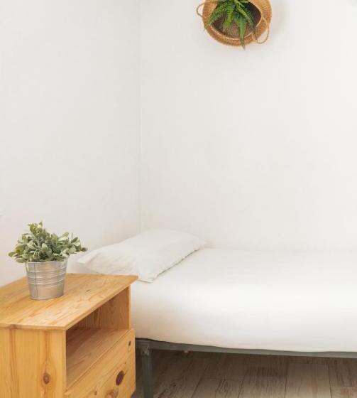 اتاق استاندارد چهار تخته, Picnic Dreams Boutique Hostel