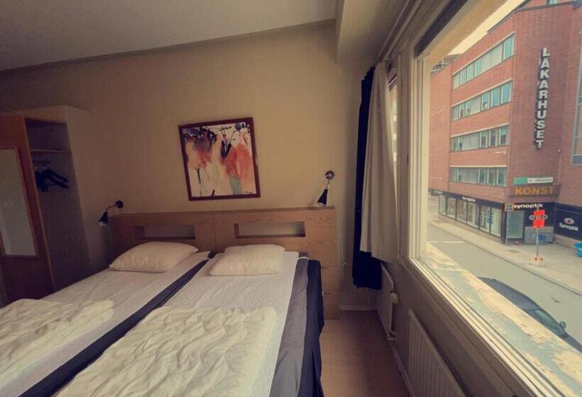 اتاق استاندارد با سرویس بهداشتی مشترک, Uppsala City Hostel