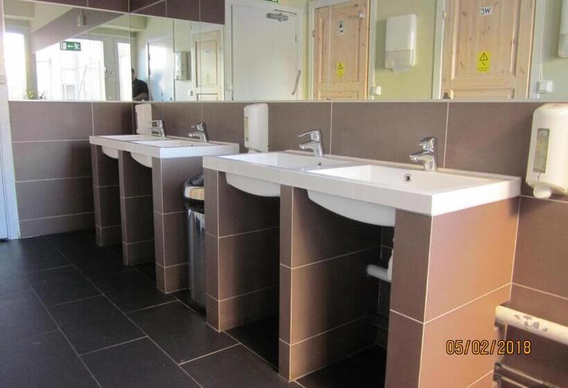 اتاق استاندارد با سرویس بهداشتی مشترک, Uppsala City Hostel
