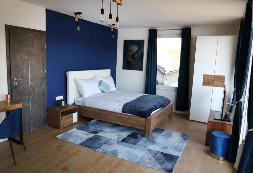 キングサイズベッドのデラックスルーム, Duna P Art Panzió