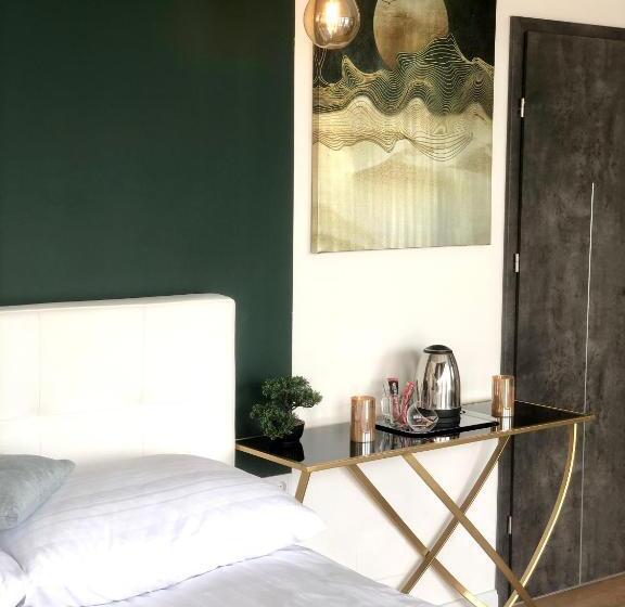 デラックスルーム, Duna P Art Panzió