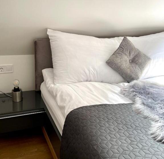 キングサイズベッドのスーペリアルーム, Duna P Art Panzió