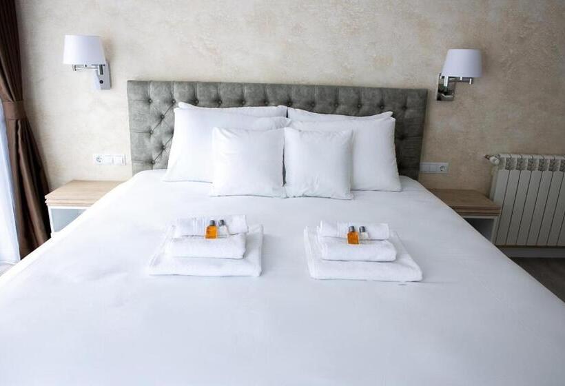 バルコニー付きデラックスルーム, City Rooms