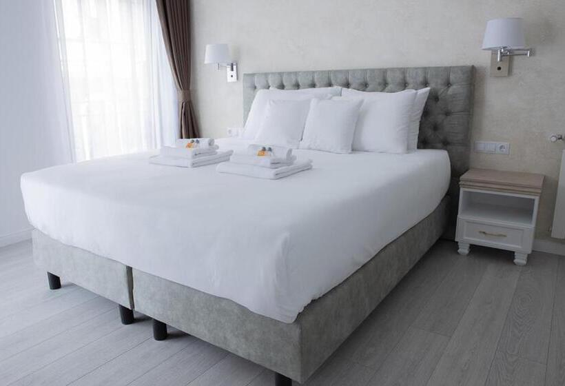 バルコニー付きデラックスルーム, City Rooms