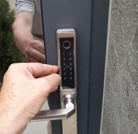 バルコニー付きデラックスルーム, City Rooms