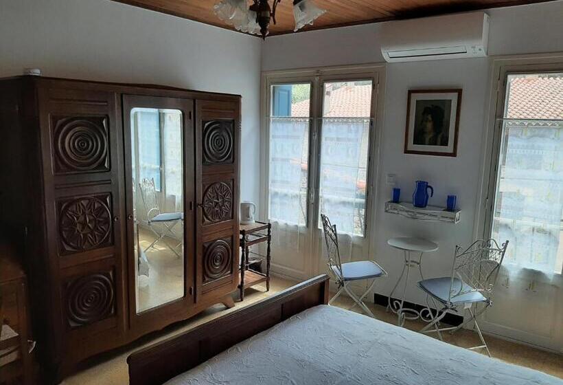 バルコニー付きスタンダードルーム, Les Chambres Chouettes