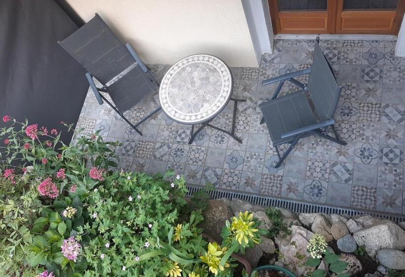 庭の見える１ベッドルームアパートメント, Les Chambres Chouettes