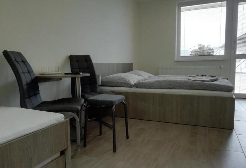 חדר סטנדרט לשלושה, Vila Lada