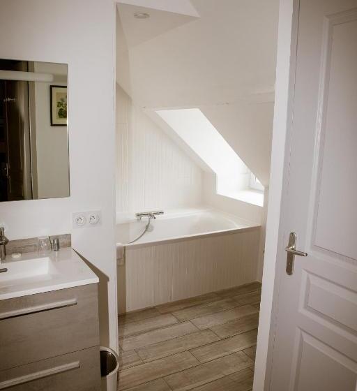 スタンダードルーム, La Fontaine Du Mont