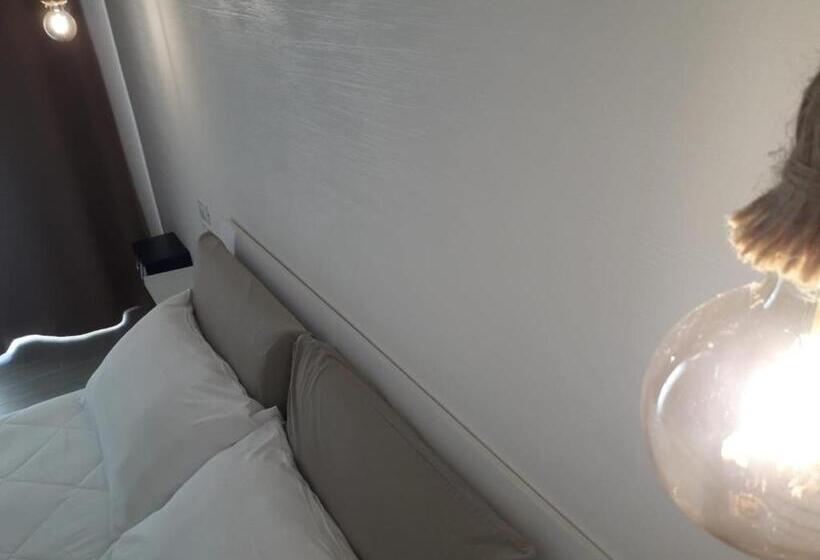 اتاق استاندارد, Aquamarì B&b