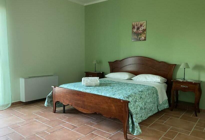 חדר משפחתי, Agriturismo Tenuta Della Madama