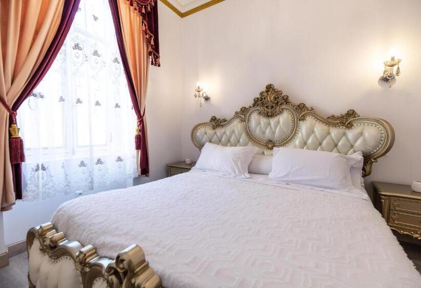 استودیو خانوادگی, Appartement Maison De L église Du Couvent